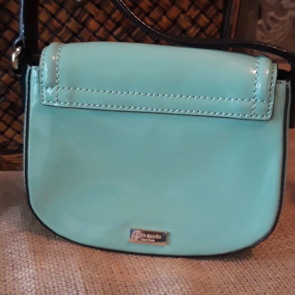 Kate spade jade chelsea park patent leather bag. - Picture 2 of 5